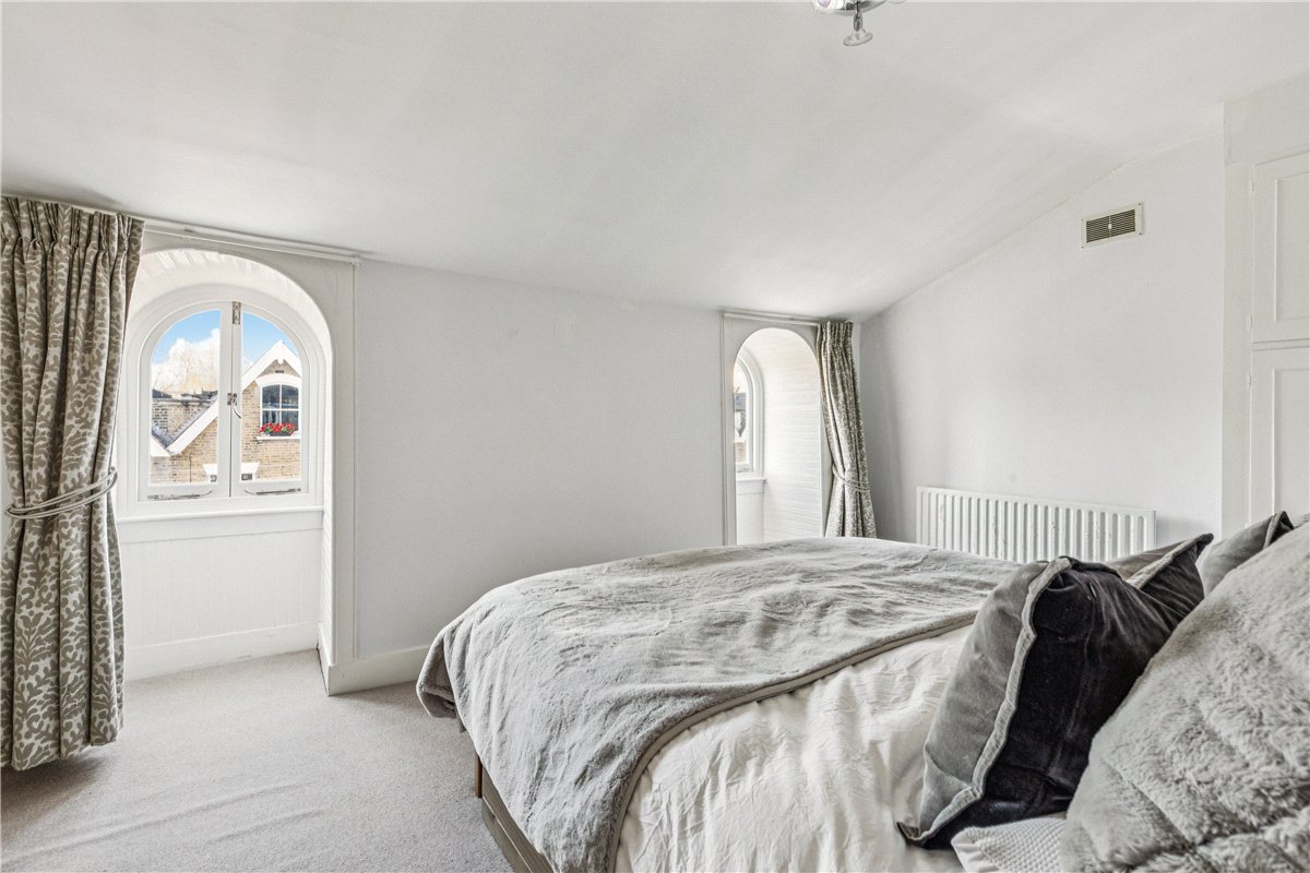 2 bedroom Flat, Auckland Road, London, SW11 - Let Agreed, Image 11