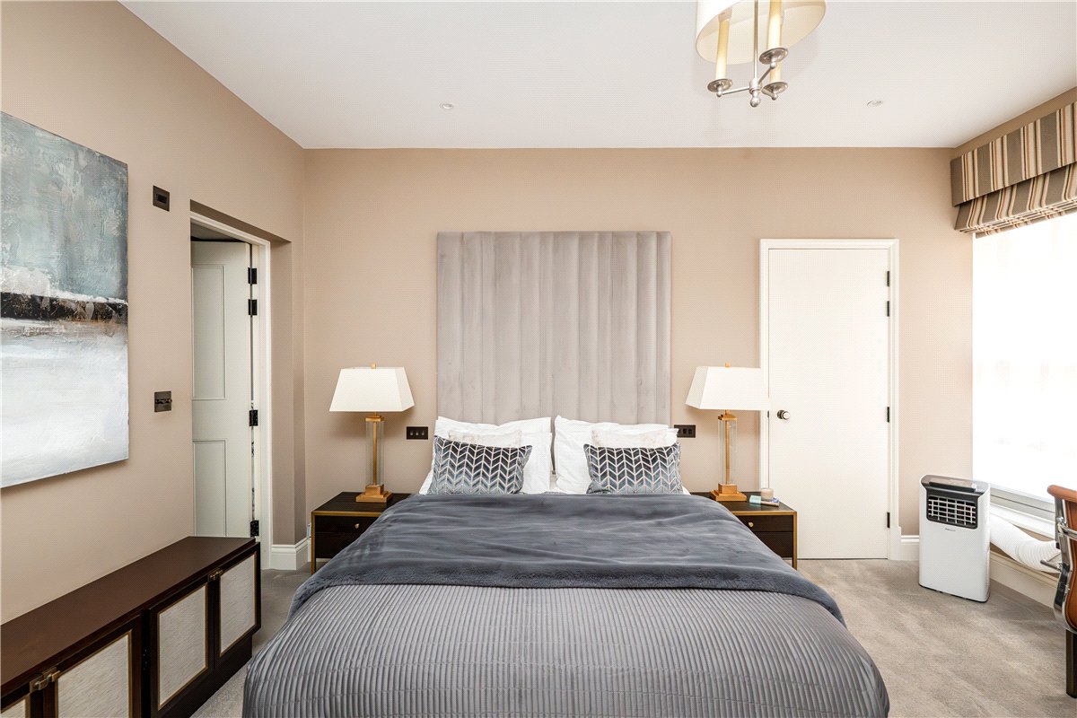 2 bedroom Flat, Strand, Covent Garden, WC2R - Available, Image 9