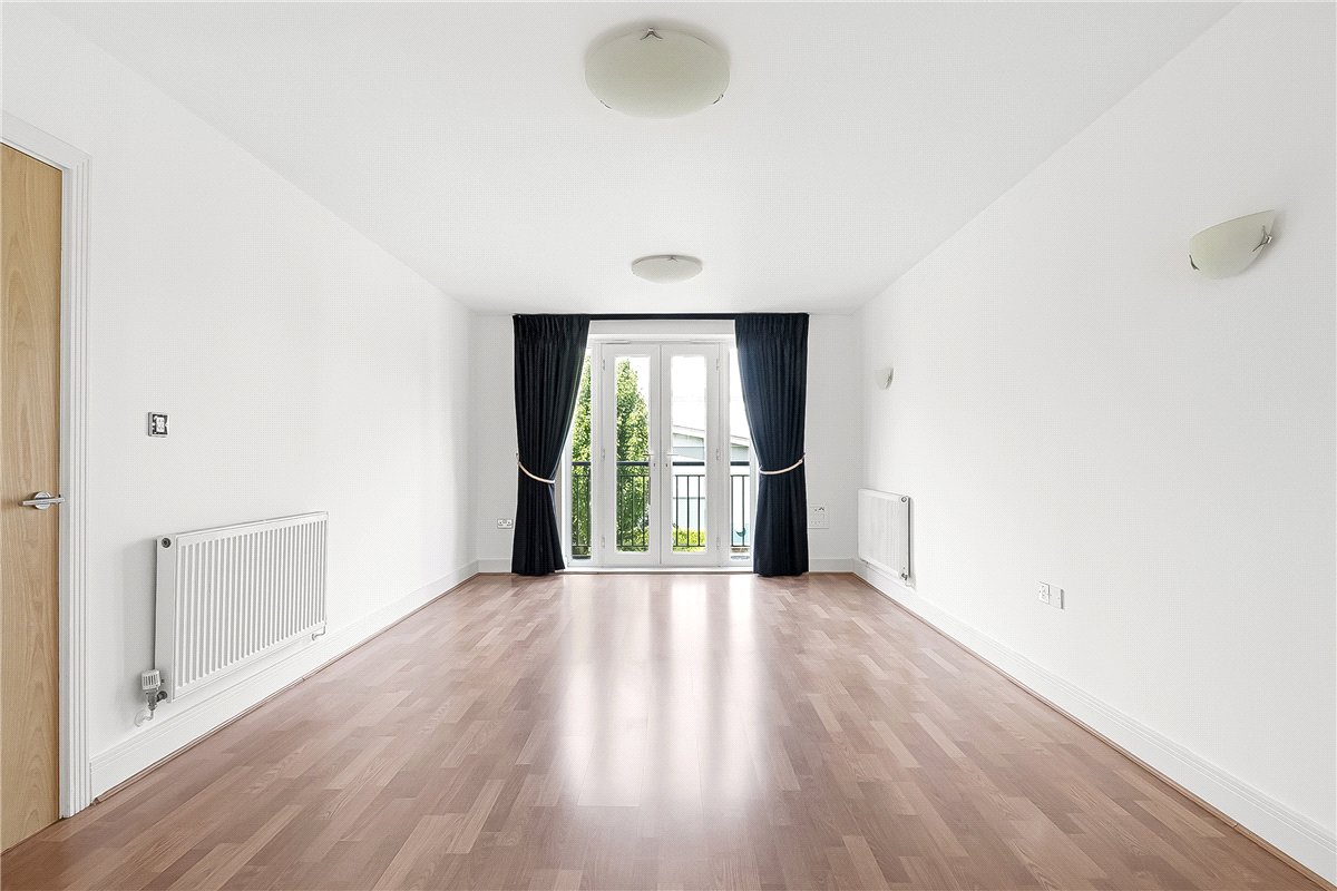 2 bedroom Flat, Pavilion Square, London, SW17 - Available, Image 8