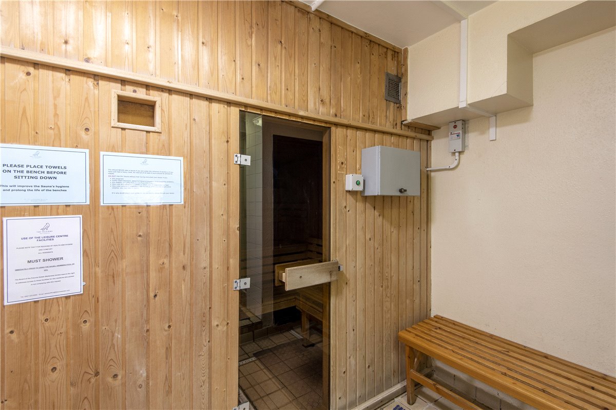 2 bedroom Flat, Eagle Heights, Bramlands Close, Battersea, SW11 - Sold, Image 11