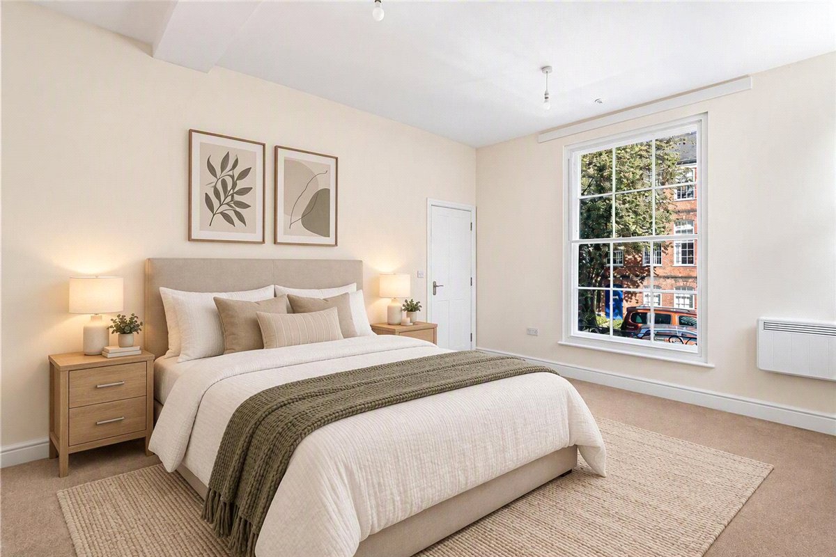 1 bedroom Flat, Walton Crescent, Oxford, OX1 - Available, Image 2