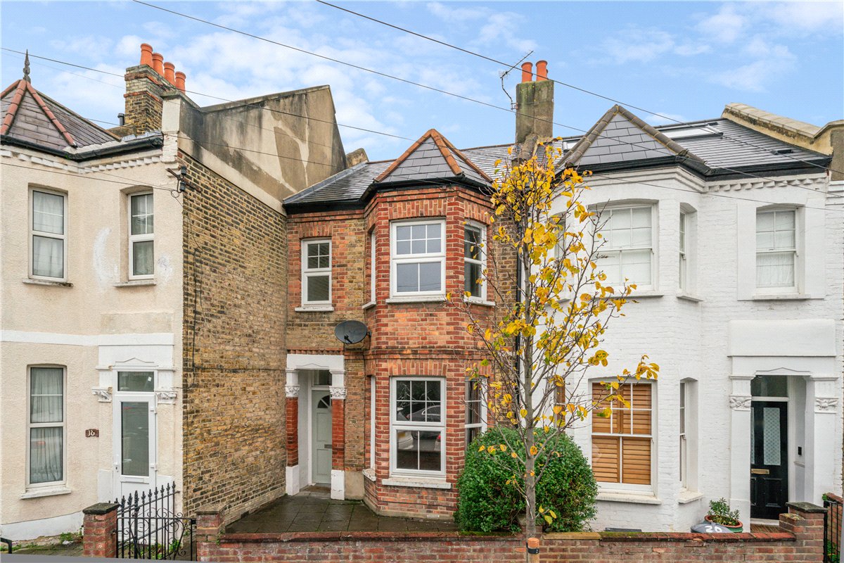 3 bedroom House, Holdernesse Road, London, SW17 - Sold