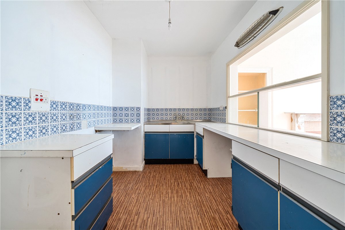 2 bedroom Flat, Henrietta Street, Bath, BA2 - Sold, Image 5