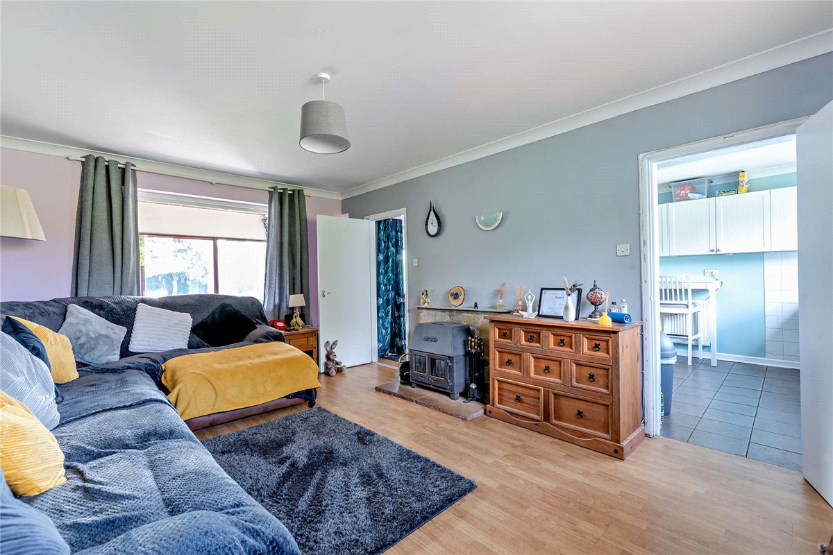 2 bedroom Bungalow, Sheepdrove Road, Lambourn, RG17 - Sold STC, Image 6