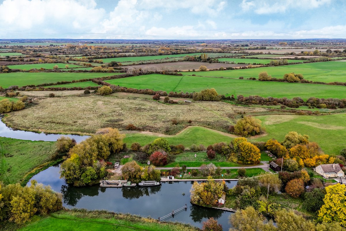   Land, Rushey Lock, Buckland Marsh, SN7 - Let Agreed, Image 1