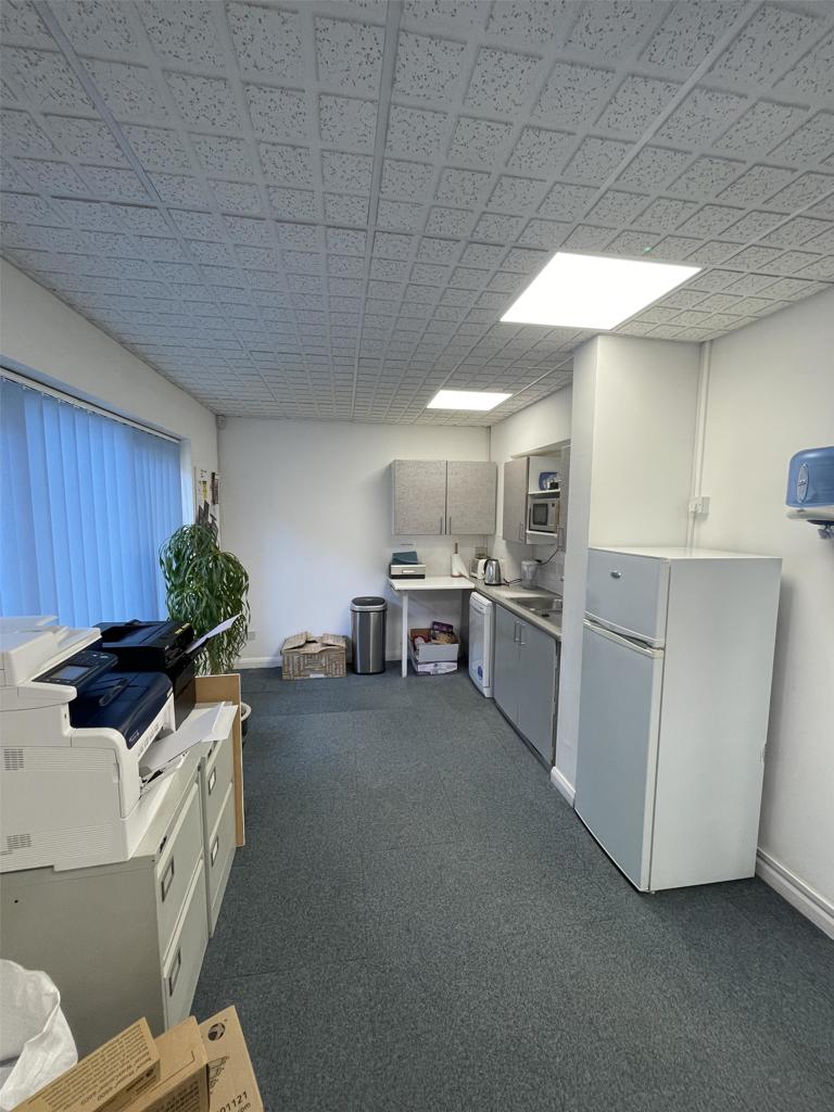 1444 Sq Ft, Great Chesterford Court, Saffron Walden, CB10 - Available, Image 2