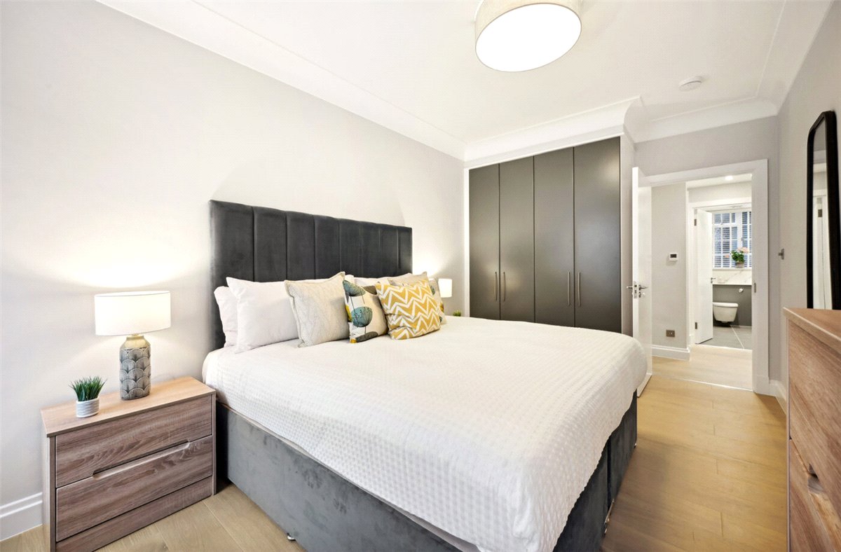 2 bedroom Flat, Stafford Court, Kensington High Street, W8 - Available, Image 2
