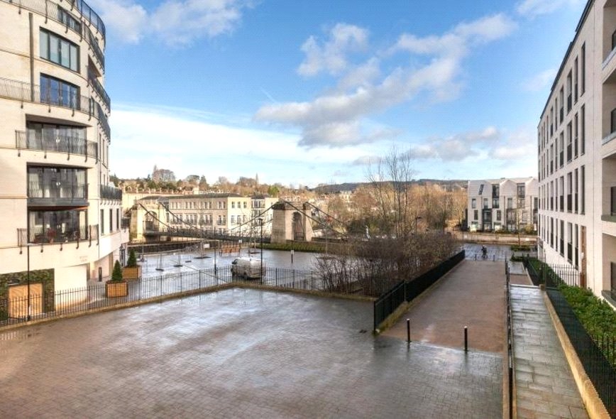 1 bedroom Flat, Highgate, Longmead Terrace, BA2 - , Image 1