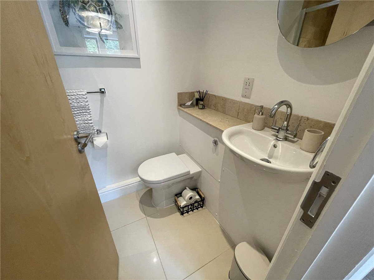 2 bedroom Flat, Brockham End Mews, Brockham End, BA1 - , Image 8