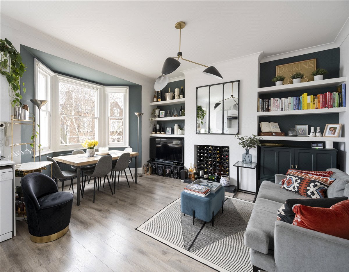 2 bedroom Flat, Balham Park Road, London, SW12 - Sold