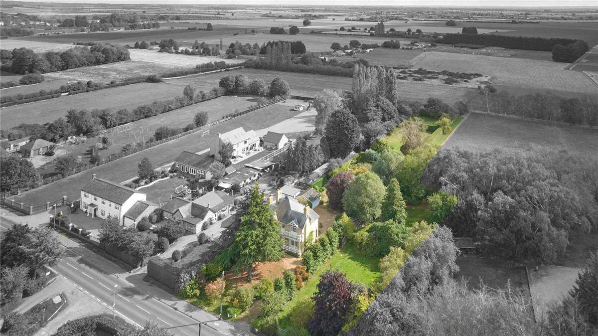 6 bedroom House, Station Road, Longstanton, CB24 - Available