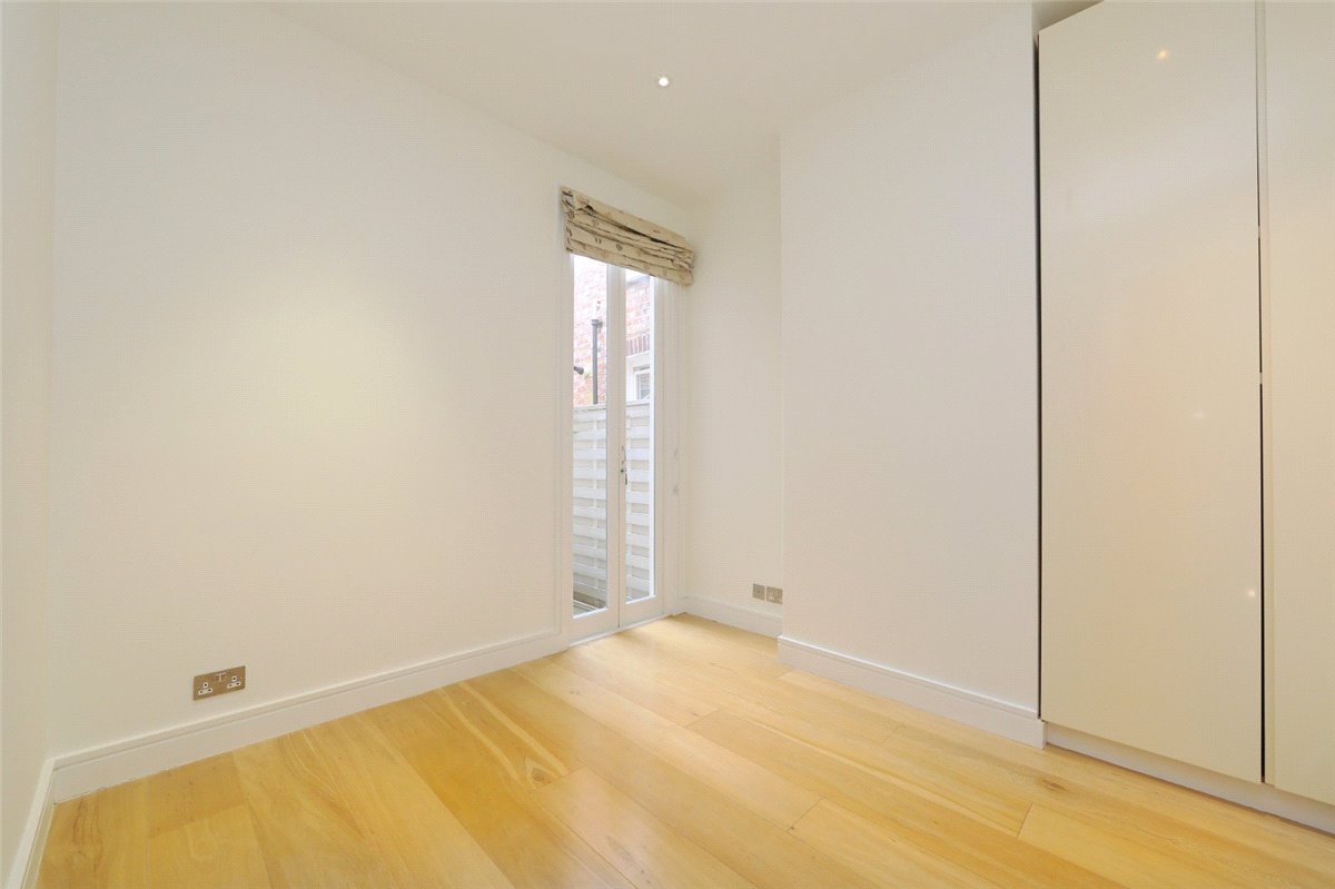 2 bedroom Flat, Stephendale Road, London, SW6 - Available, Image 3
