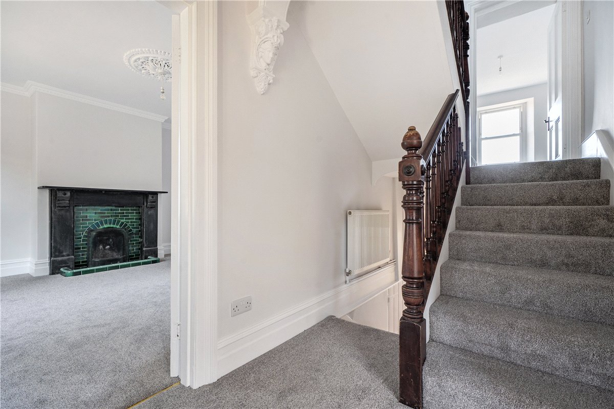 4 bedroom House, Bath Road, Colerne, SN14 - Available, Image 2