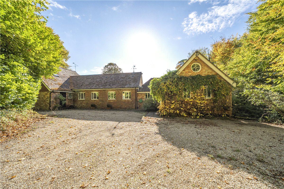4 bedroom House, Leckford, Stockbridge, SO20 - Sold, Image 2