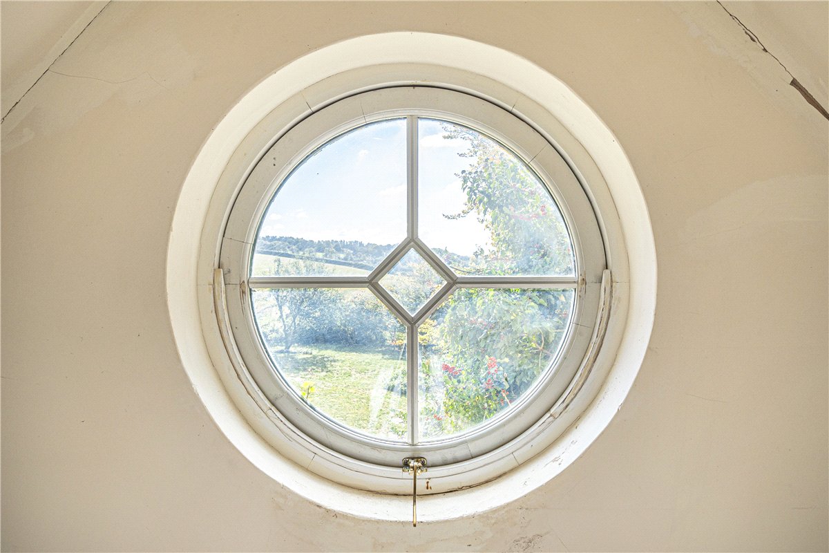 4 bedroom House, Leckford, Stockbridge, SO20 - Sold STC, Image 2
