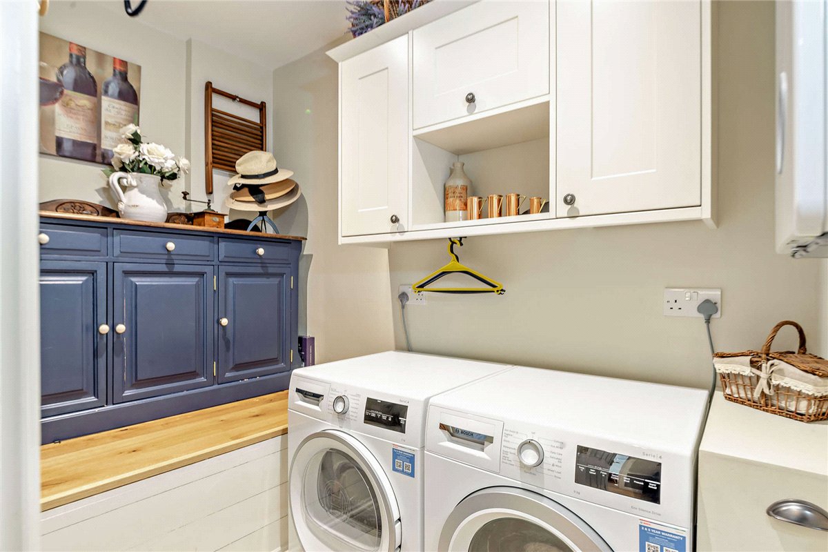 3 bedroom House, Shaw Road, Newbury, RG14 - Sold STC, Image 6