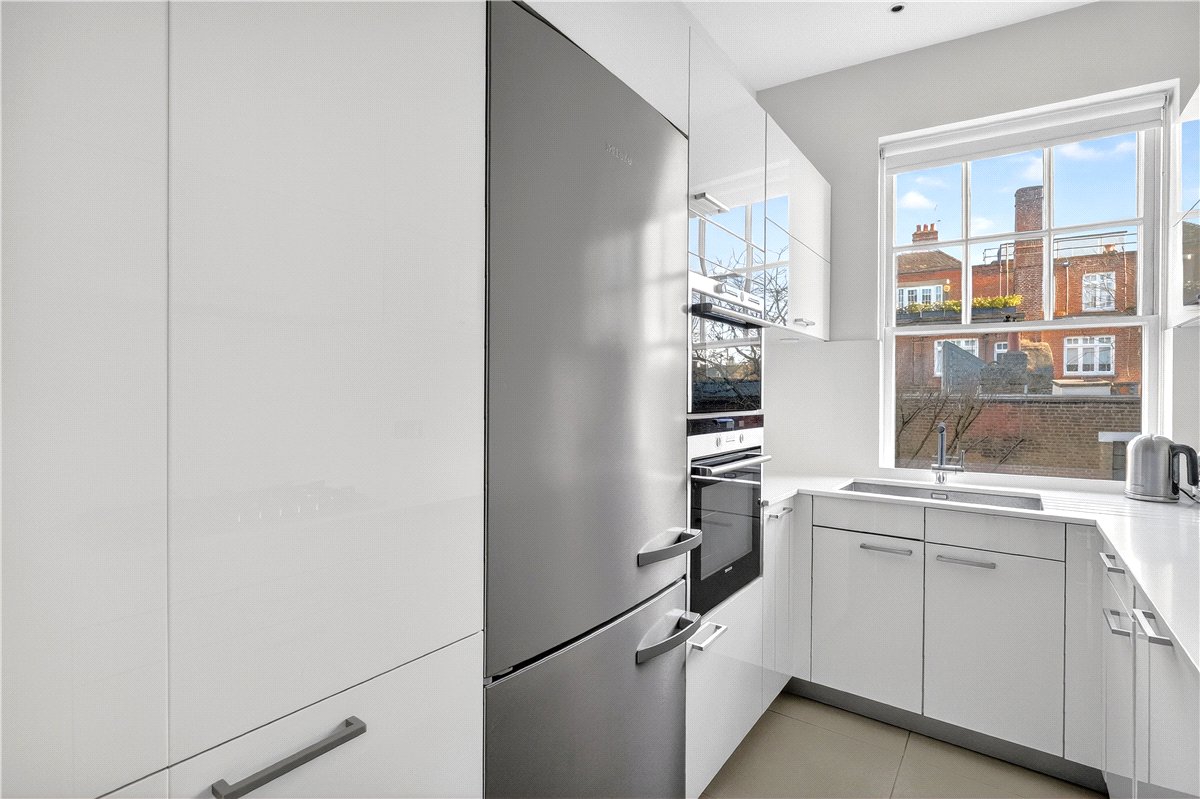 4 bedroom Flat, Wynnstay Gardens, Kensington, W8 - Available, Image 20