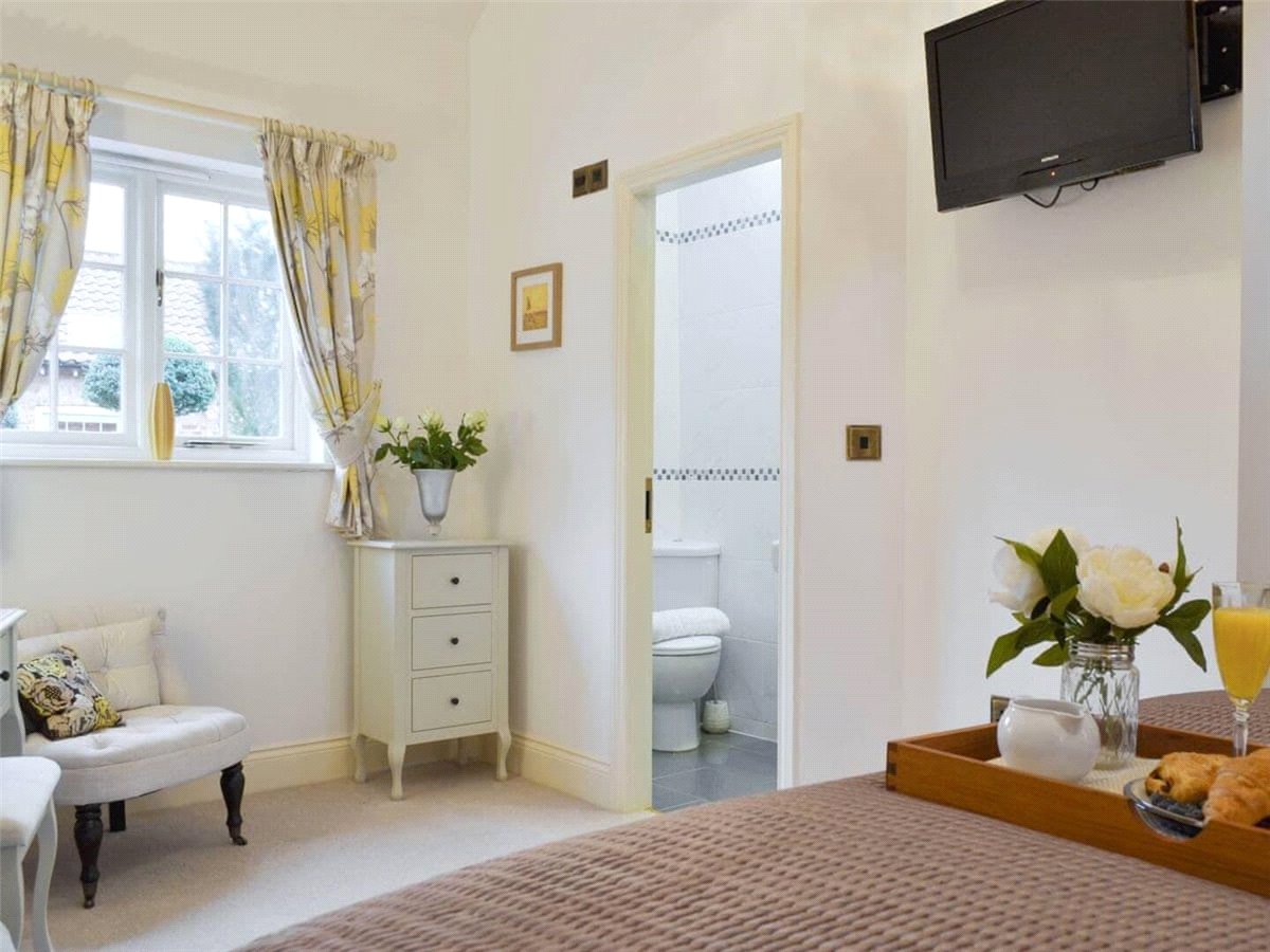 2 bedroom Barn Conversion, Holtby Lane, Holtby, YO19 - Let Agreed, Image 12