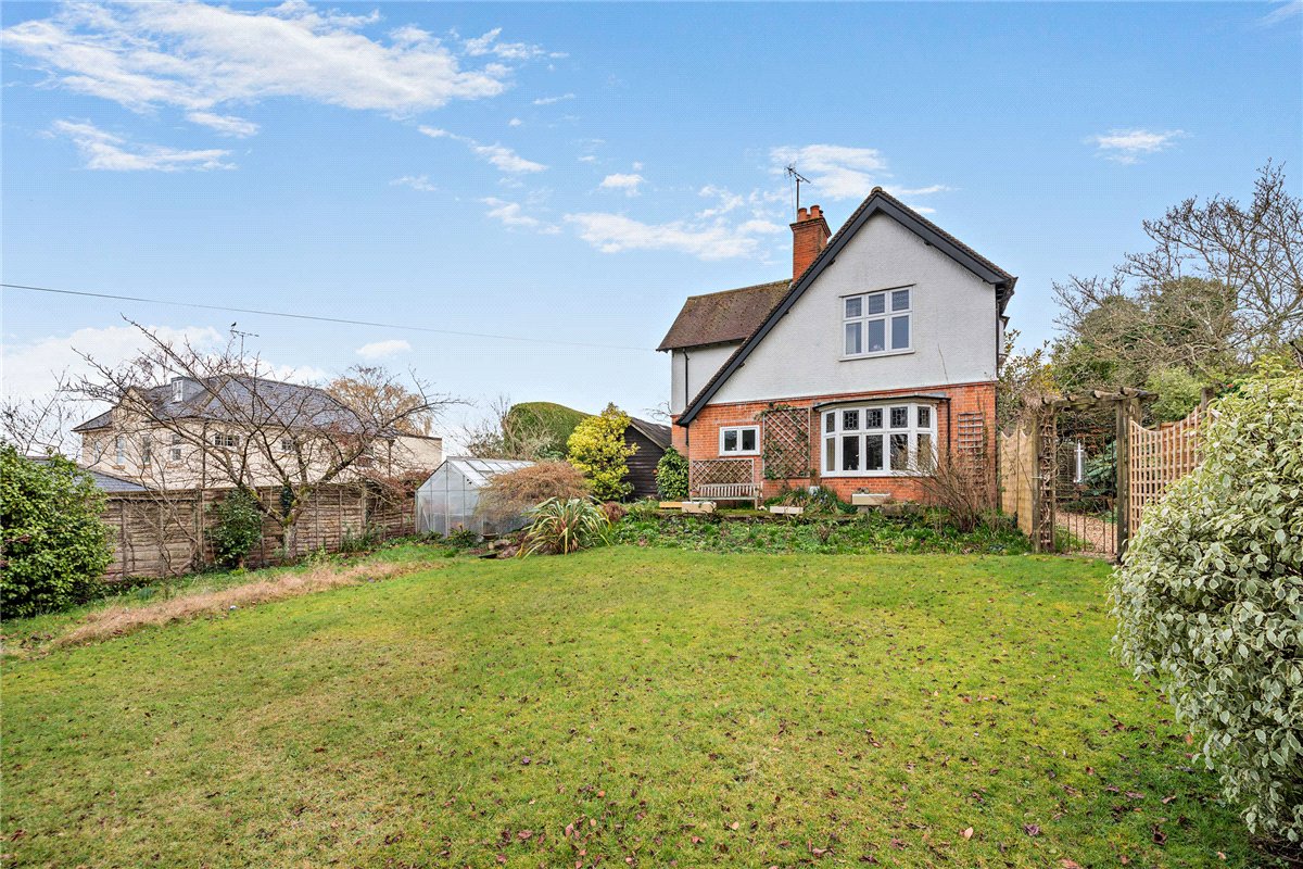 5 bedroom House, Andover Road, Newbury, RG14 - Available, Image 19