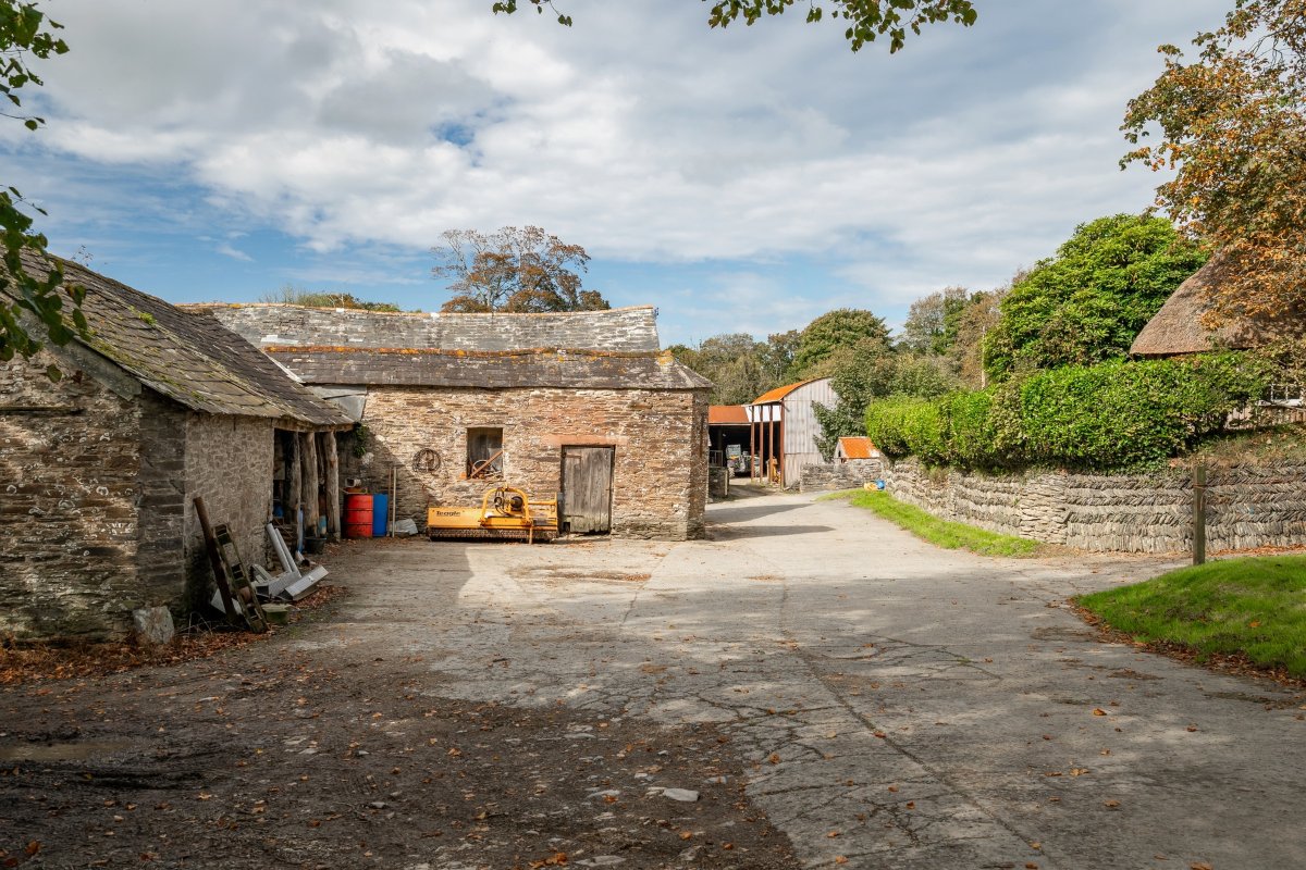 47.28  Country Estate, Hurdon Farm, Launceston, PL15 - Available, Image 32