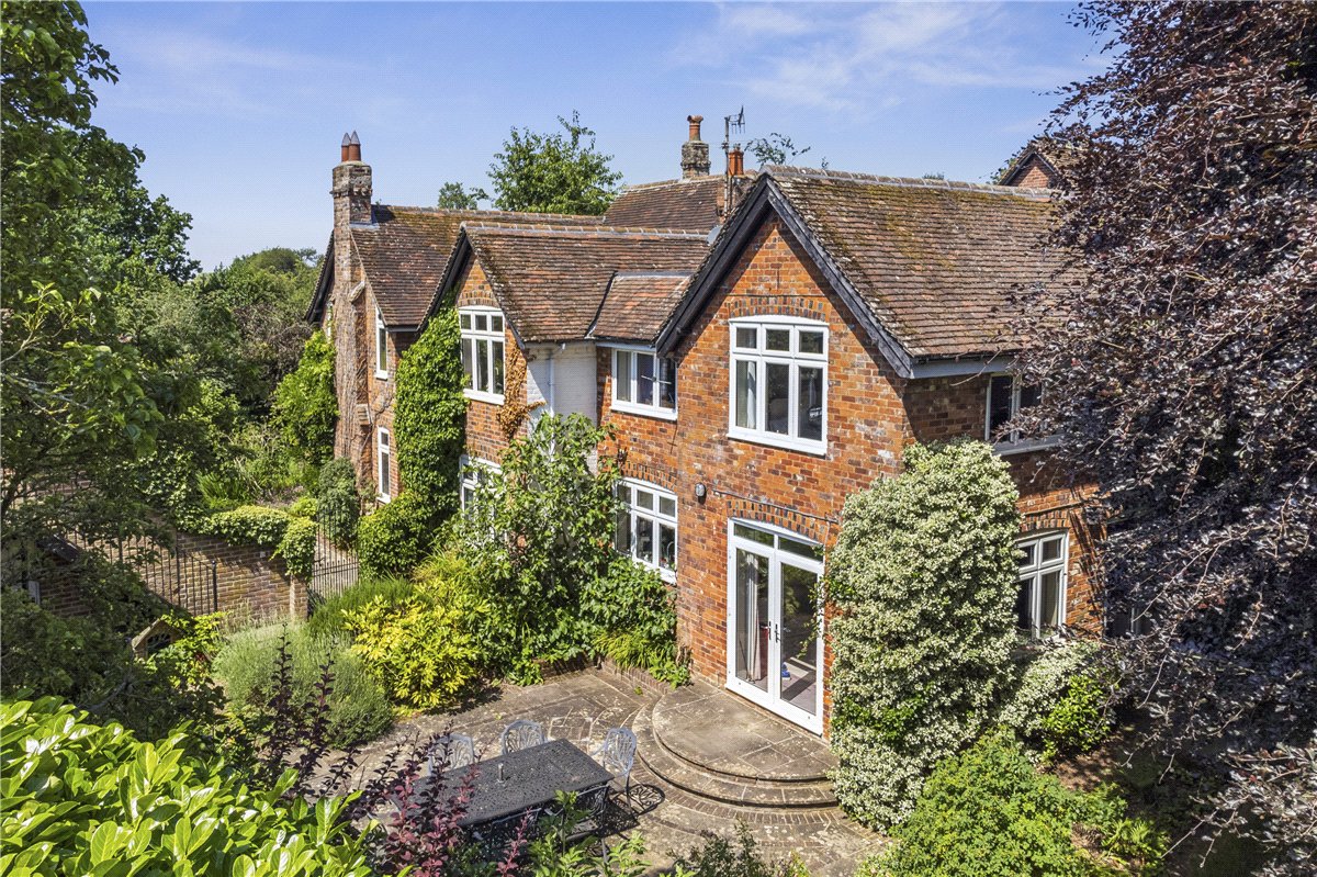 5 bedroom House, Leaze Road, Marlborough, SN8 - Available, Image 29