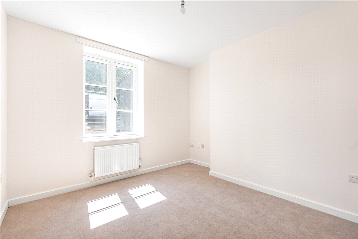 3 bedroom House, Hemel Hempstead Road, Redbourn, AL3 - Available, Image 3