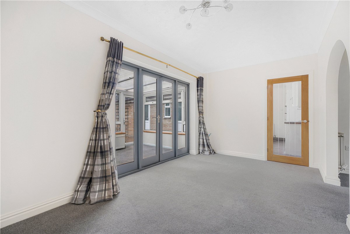 3 bedroom Bungalow, Nash Lee Lane, Wendover, HP22 - Available, Image 5