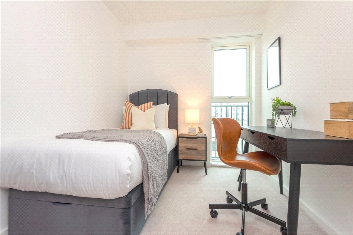 3 bedroom Flat, Heartwell Avenue, London, E16 - Let Agreed, Image 12