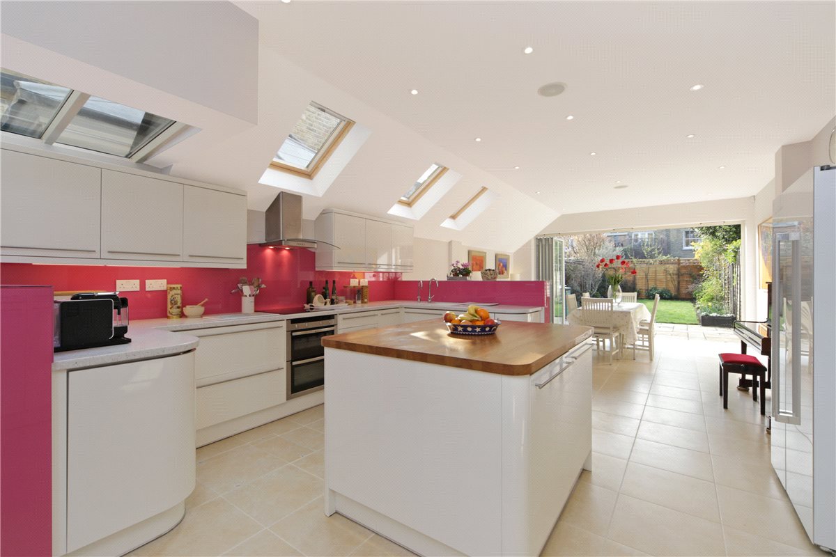 5 bedroom House, Lysia Street, Fulham, SW6 - Sold