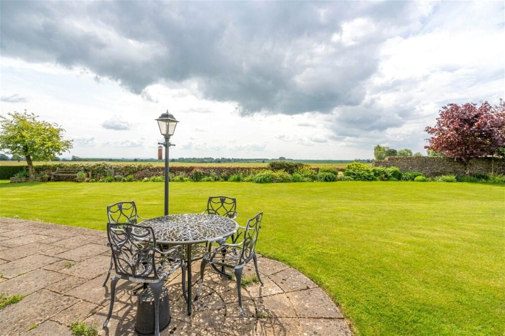 3 bedroom House, Tetbury, Gloucestershire, GL8 - Available, Image 2