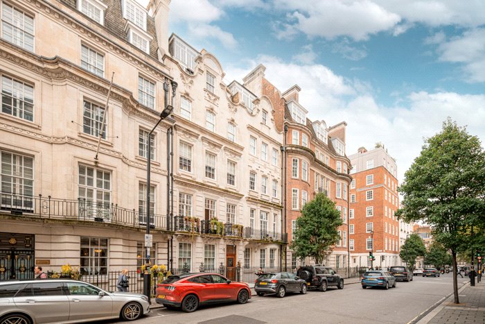 1 bedroom Flat, Upper Brook Street, Mayfair, W1K - Available, Image 1