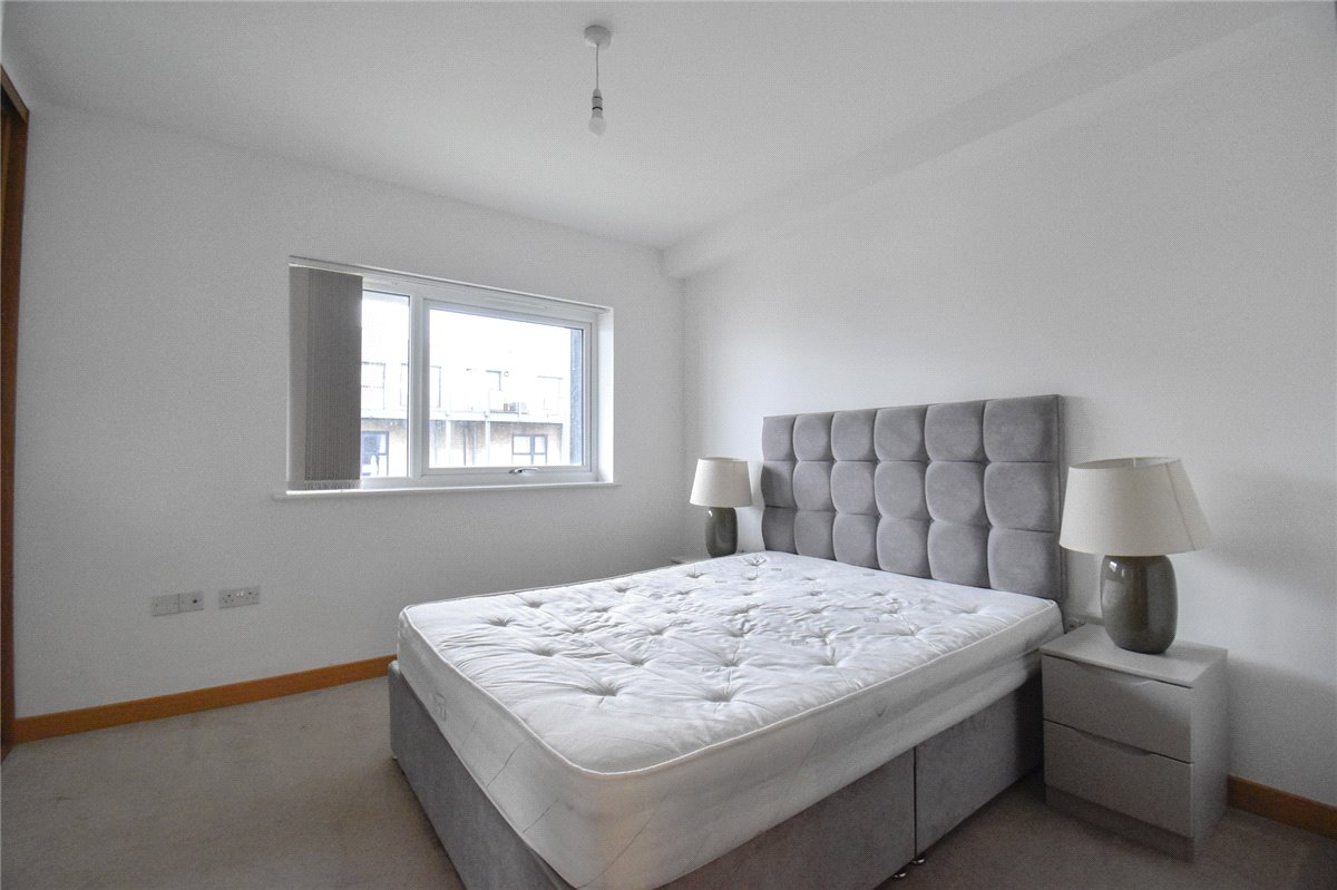 2 bedroom Flat, Flamsteed Close, Cambridge, CB1 - Let Agreed, Image 4