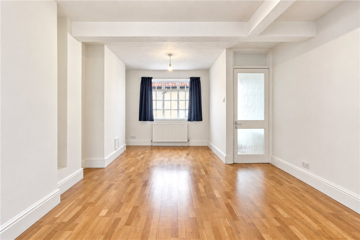 3 bedroom House, Princes Road, Richmond, TW10 - Available, Image 4