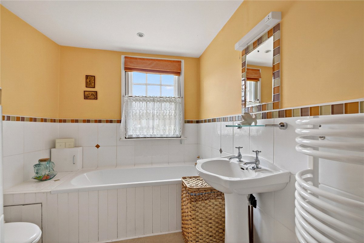 7 bedroom House, Bridge Street, Hungerford, RG17 - Available, Image 20