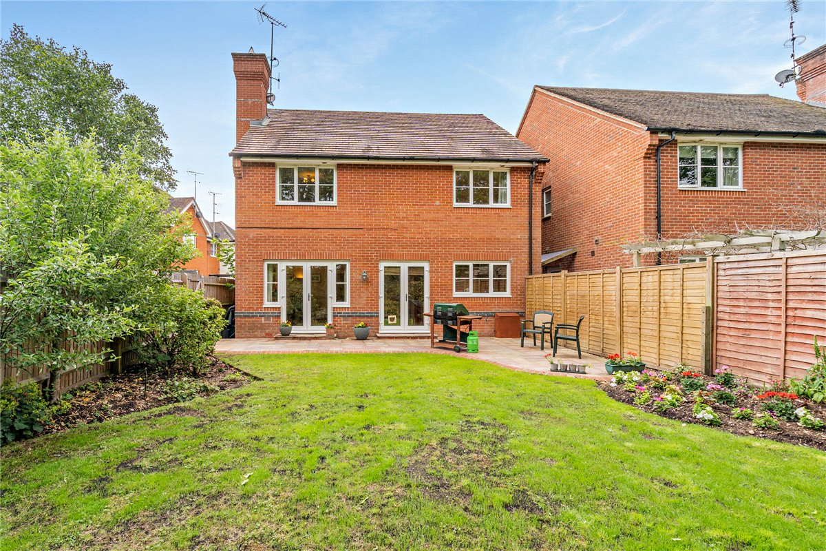 4 bedroom House, Hermitage Green, Hermitage, RG18 - Available, Image 31