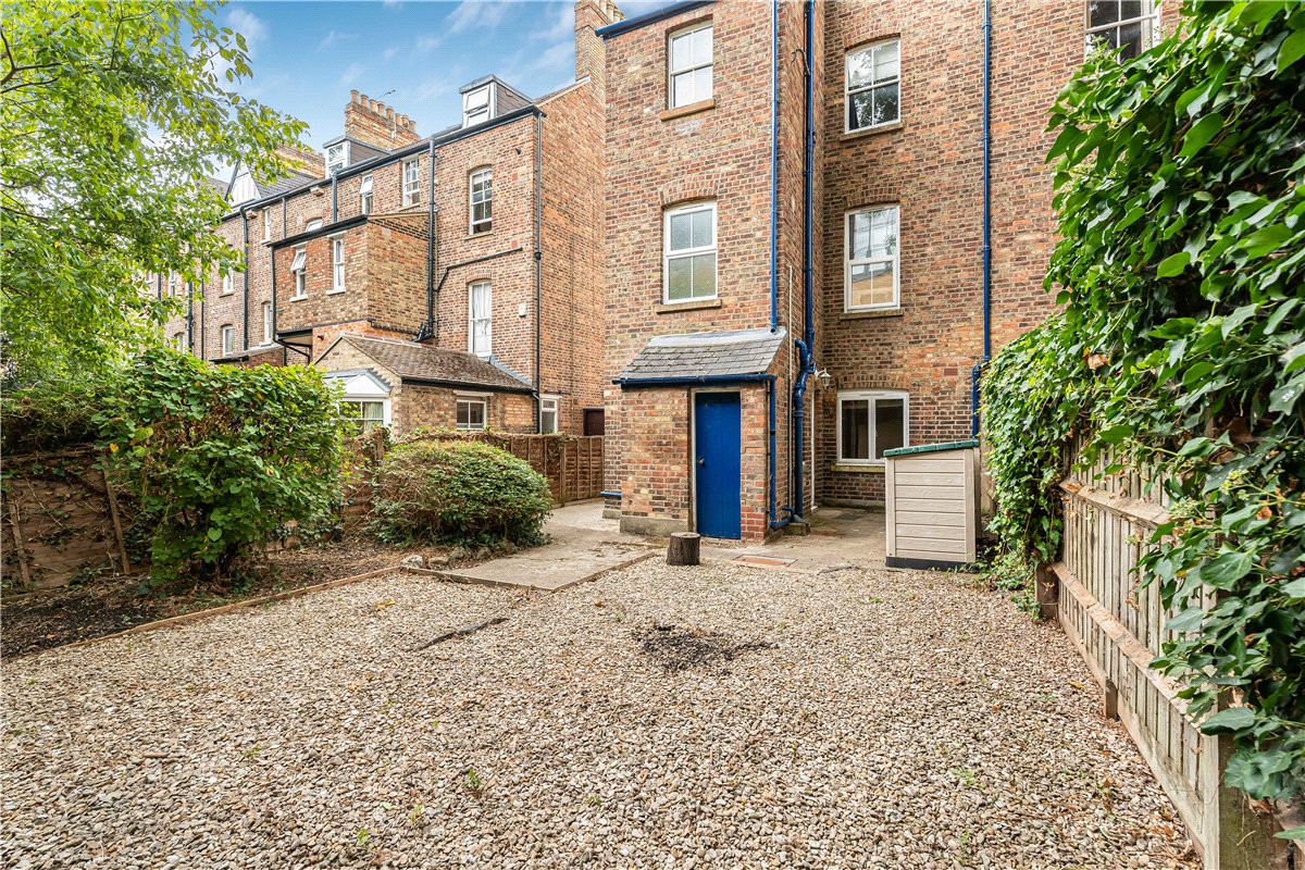 2 bedroom Flat, Walton Crescent, Oxford, OX1 - Let Agreed, Image 7