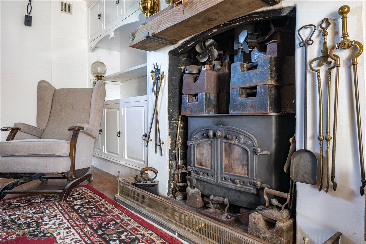 2 bedroom Cottage, Broad Street, Beechingstoke, SN9 - Available, Image 14