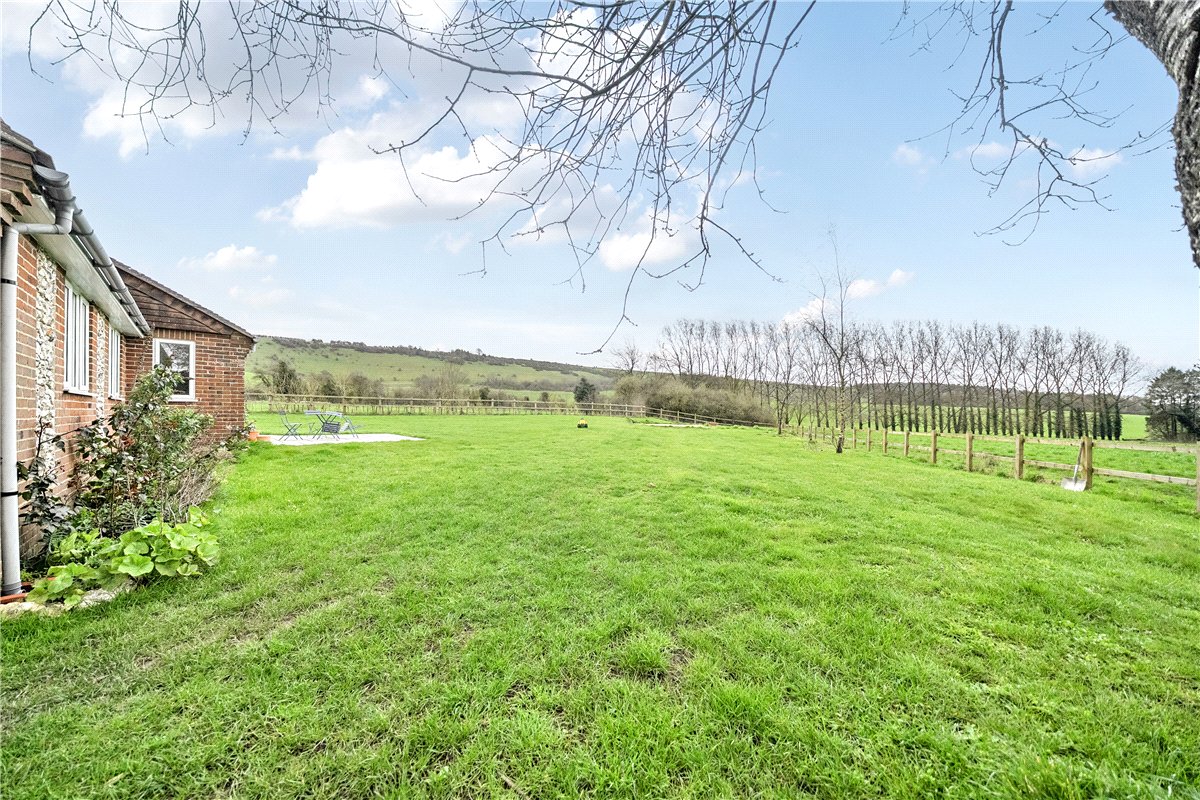 3 bedroom Bungalow, Combe, Hungerford, RG17 - Let Agreed, Image 4