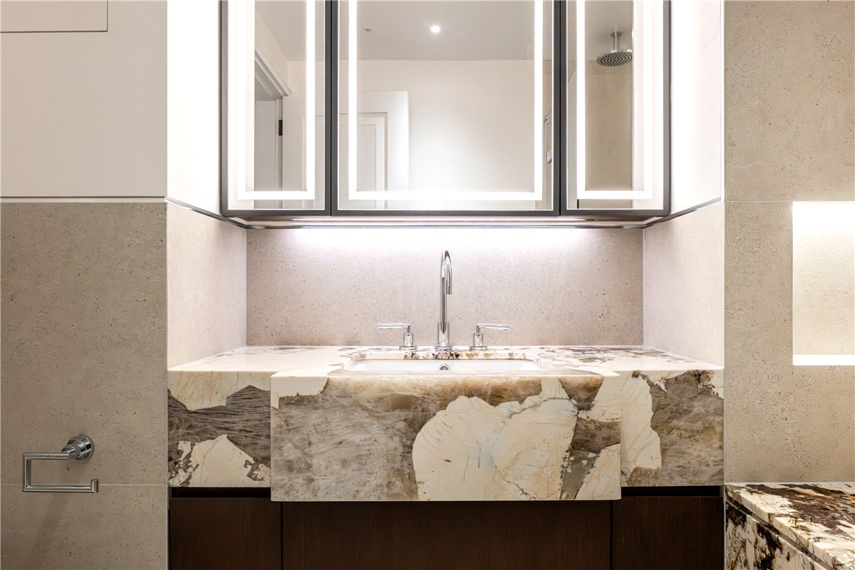 3 bedroom House, Charles Street, London, W1J - Available, Image 13