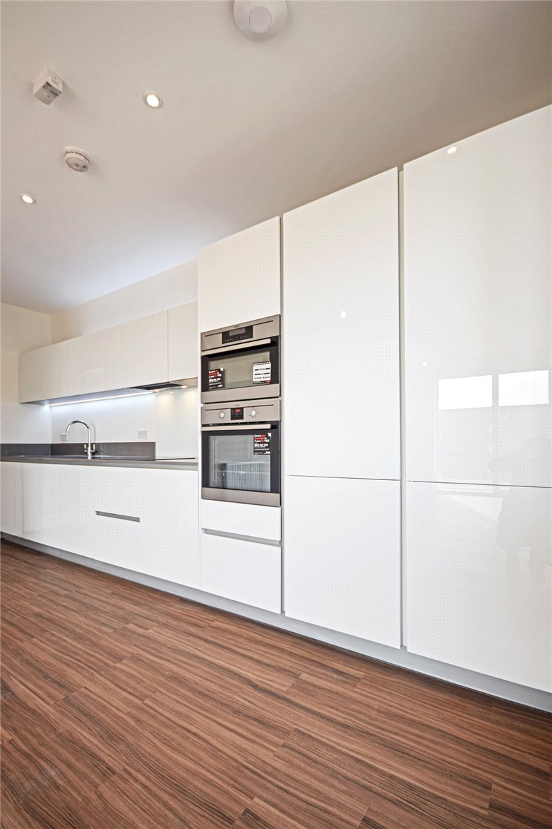 2 bedroom Flat, Forbes Close, Trumpington, CB2 - , Image 1