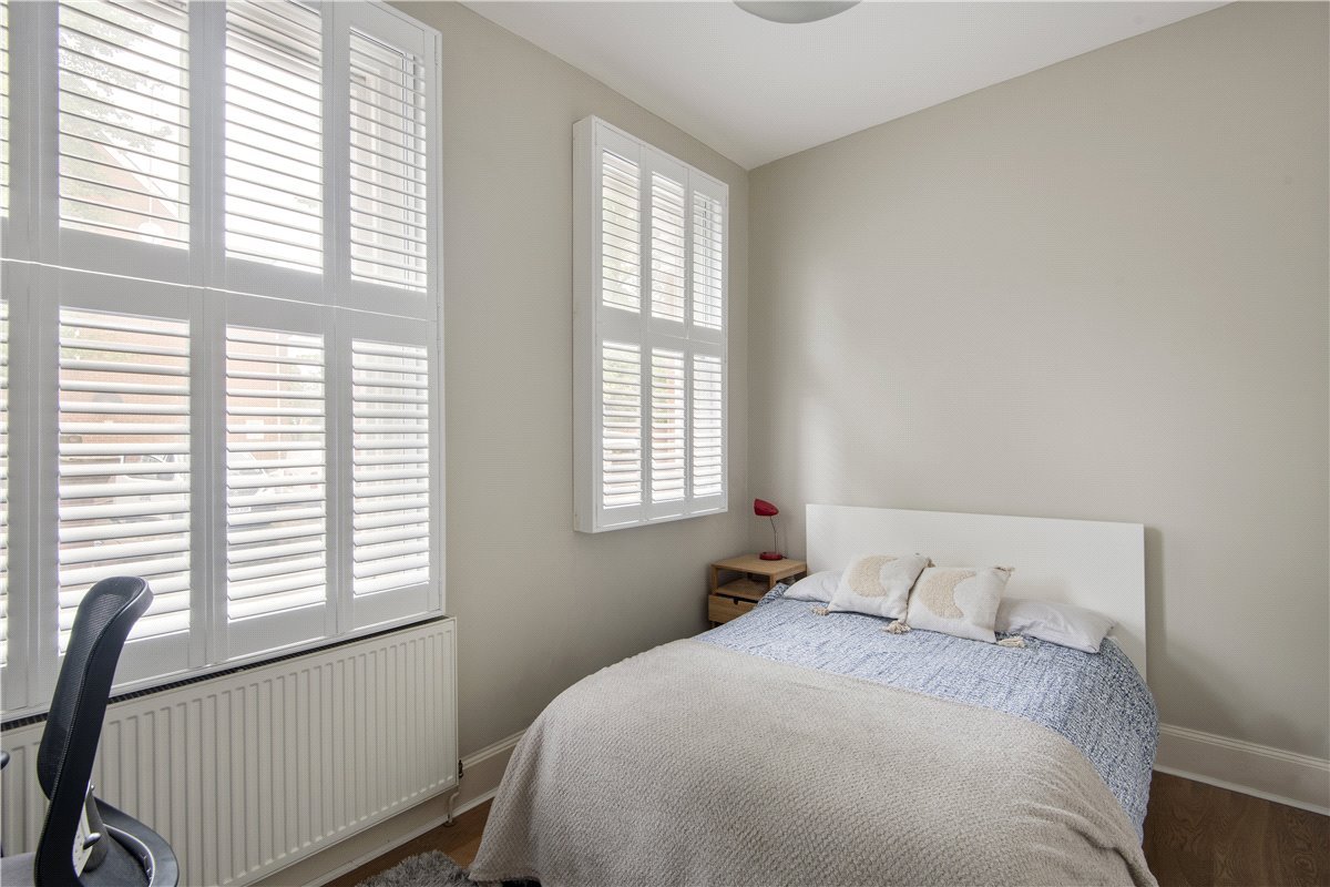 1 bedroom Flat, Trinity Road, London, SW18 - Sold, Image 2