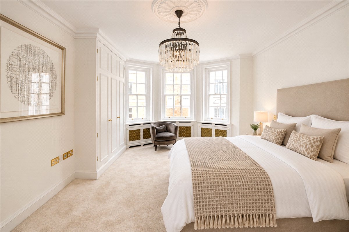 7 bedroom House, Upper Brook Street, Mayfair, W1K - Available, Image 22