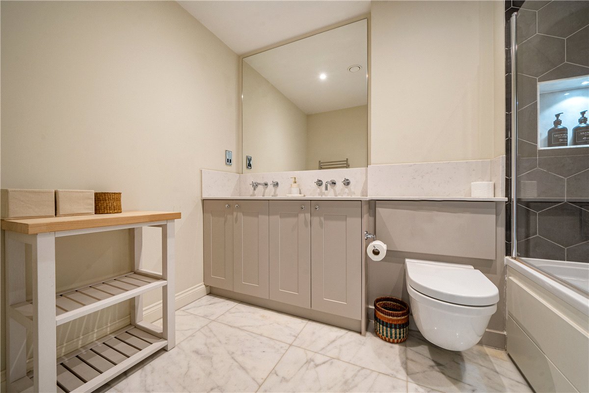 2 bedroom Flat, Lansdown Road, Bath, BA1 - Available, Image 8