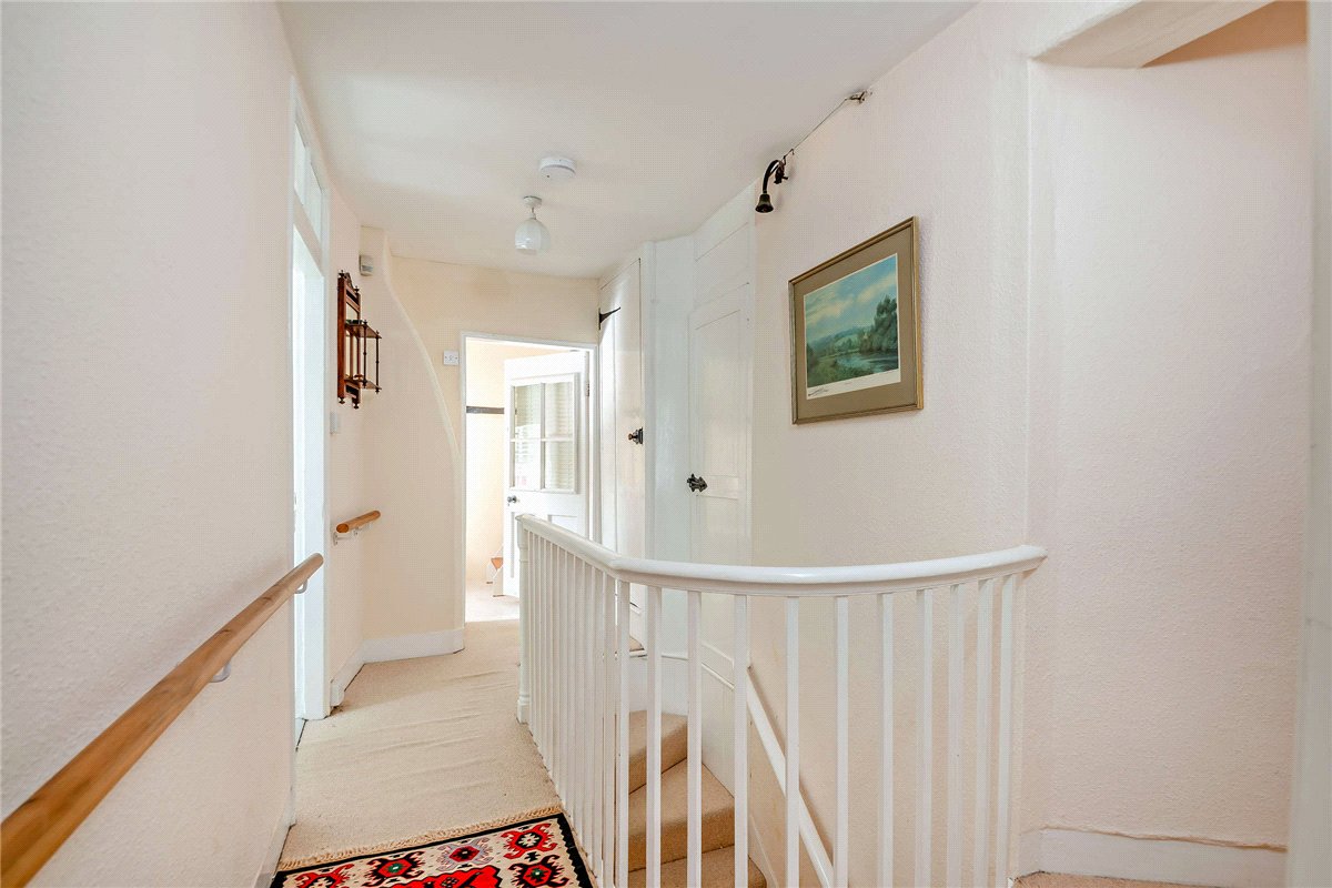 5 bedroom House, High Street, Hungerford, RG17 - Available, Image 14
