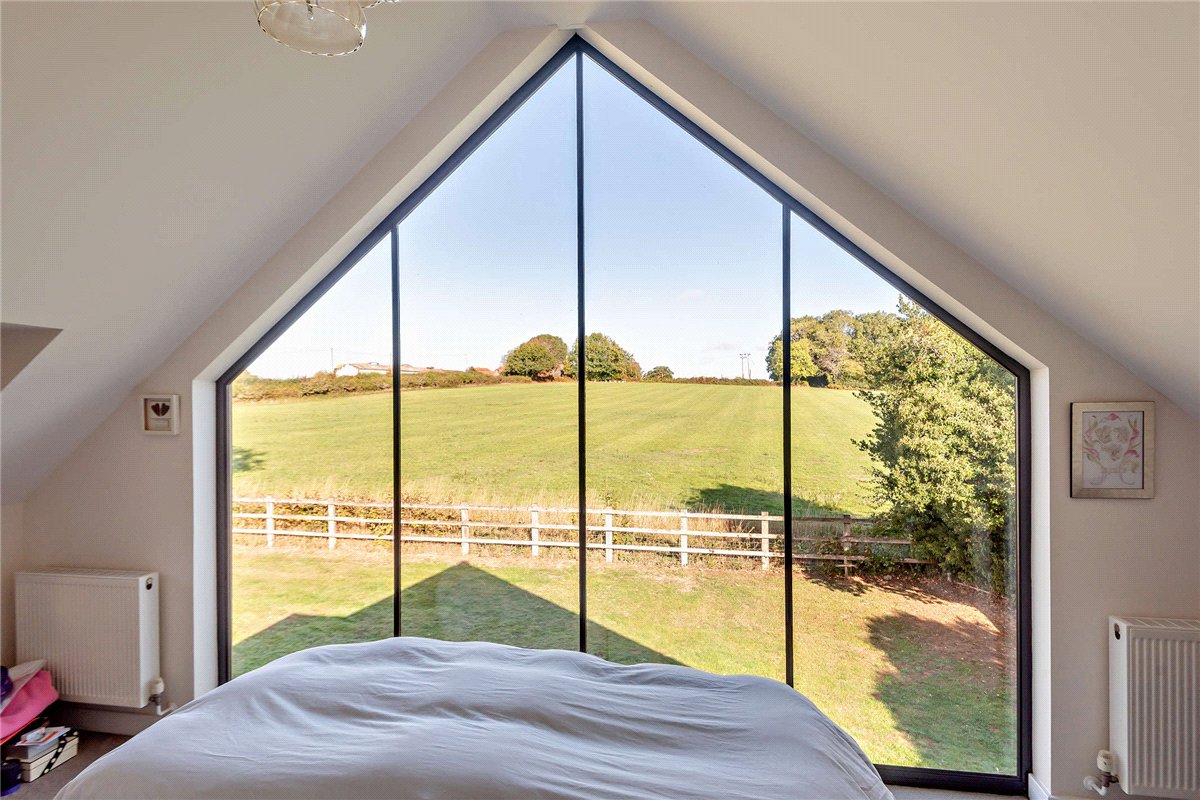 5 bedroom House, Enborne Street, Enborne, RG20 - Available, Image 13