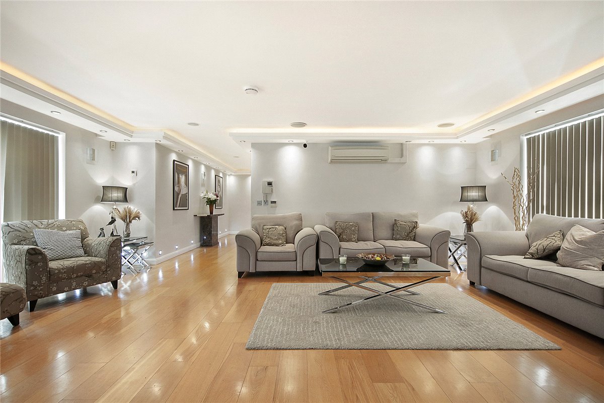 5 bedroom House, Fulham Palace Road, Fulham, SW6 - Available, Image 39