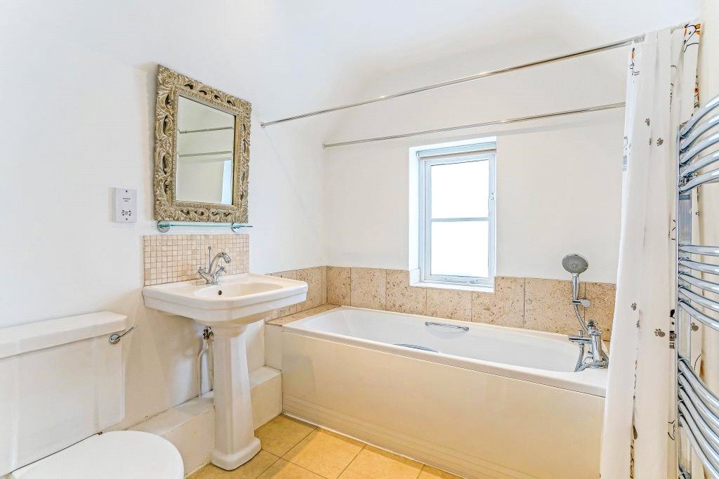 3 bedroom House, Pewsey Road, Upavon, SN9 - , Image 13