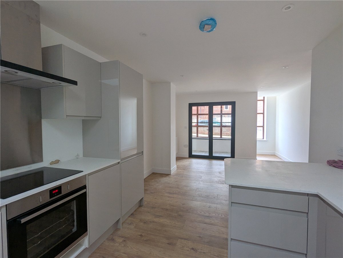 1 bedroom Flat, Westgate Chambers, Staple Gardens, SO23 - , Image 2