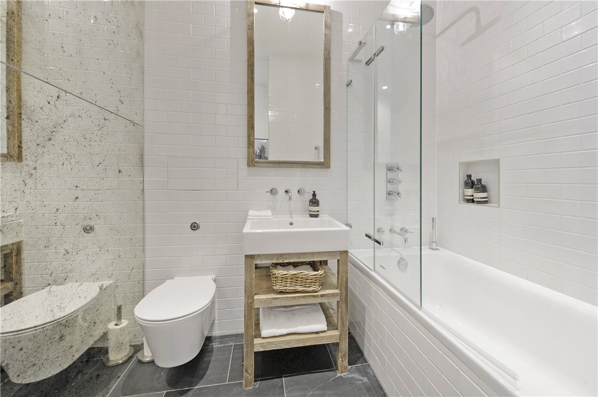 2 bedroom Flat, Great Titchfield Street, London, W1W - Available, Image 19