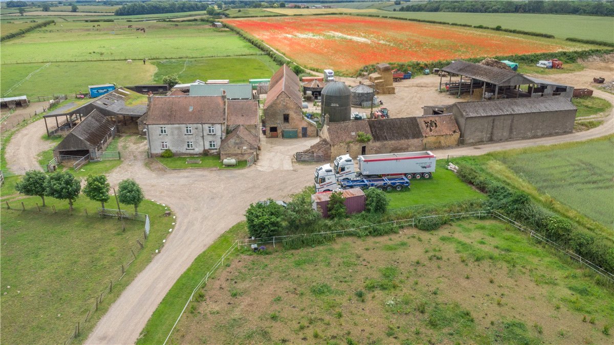   Farm, Harthill Field Road, Harthill, S26 - Available
